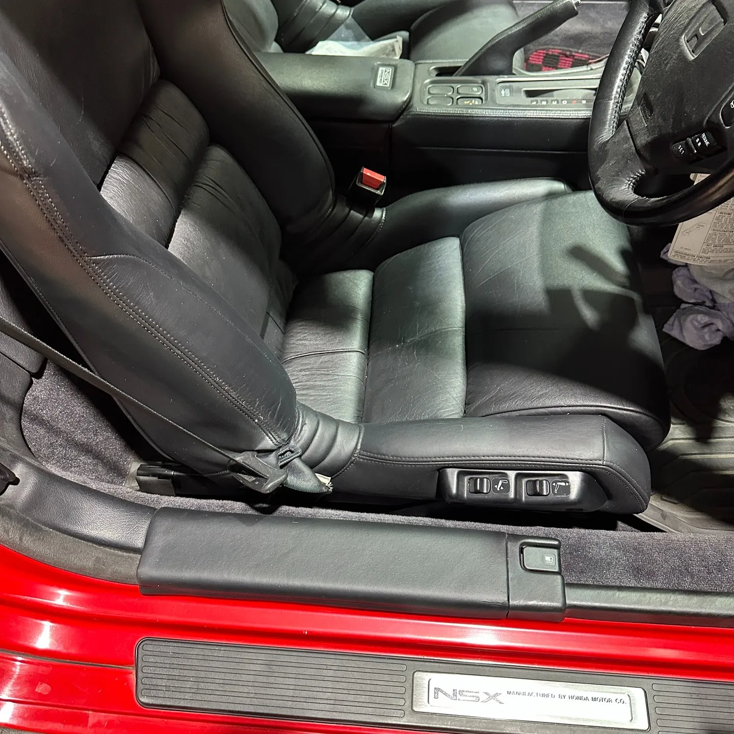 今回、レザーのリペアを取り上げます。